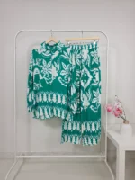 Two-Piece Set in Green & White – Turkish Manufacturing