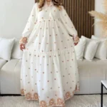 ⁦فستان طويل أوف وايت مطرز باللون البني – صناعة تركية⁩ - الصورة ⁦2⁩