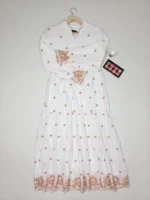 فستان طويل أوف وايت مطرز باللون البني – صناعة تركية