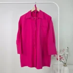 بلوزة طويلة نسائية باللون الوردي الفوشيا – تصميم واسع ومريح